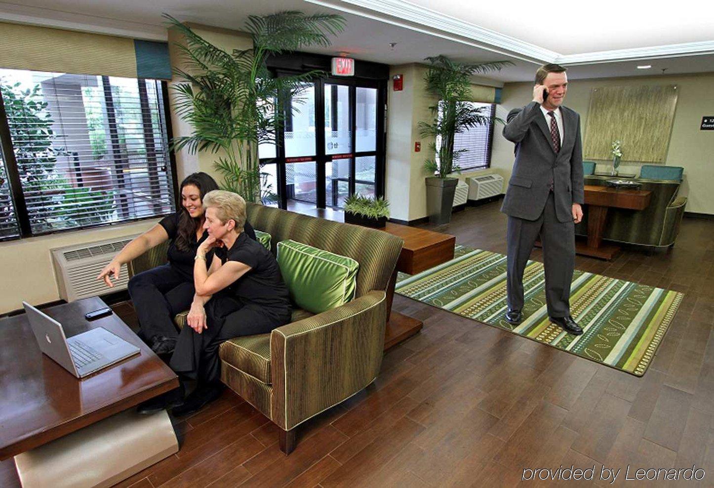 Hampton Inn By Hilton Milford Interior photo
