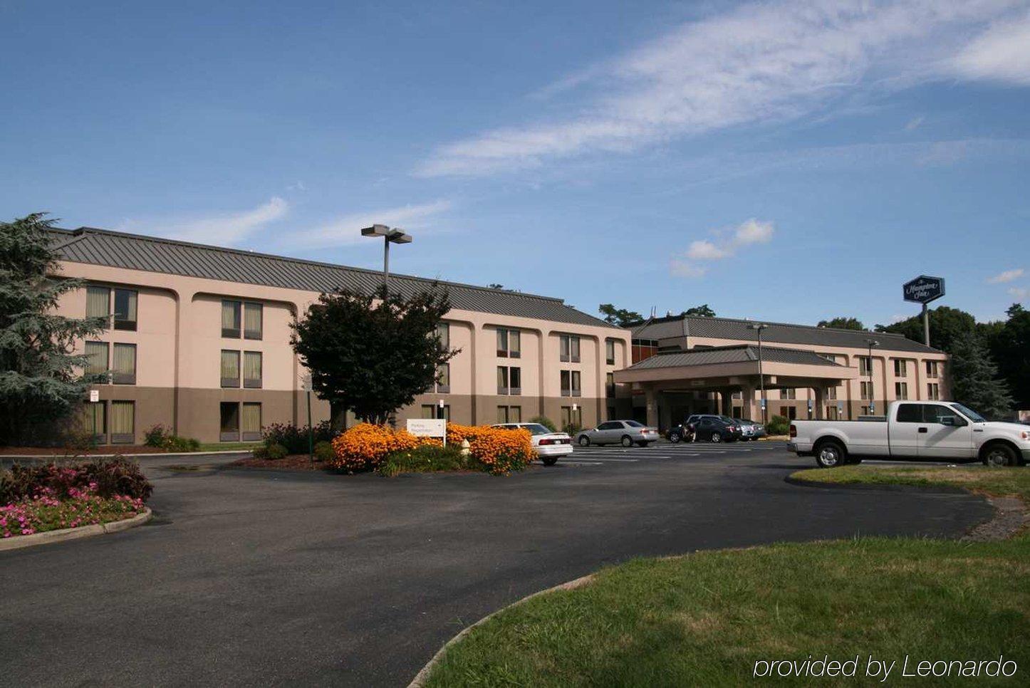 Hampton Inn By Hilton Milford Exterior photo